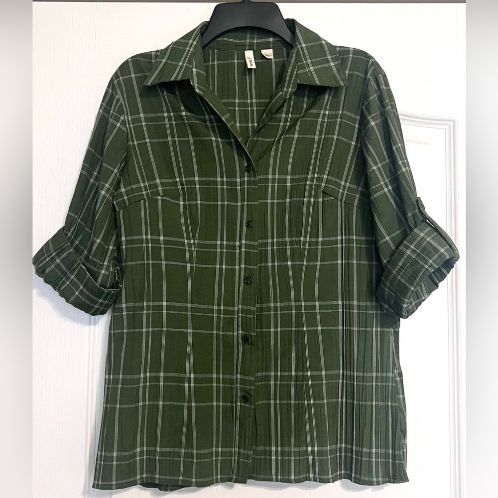 St. Johns Bay Hunter Green Plaid Twill Mid Sleeve ButtonDown Women’s Top
